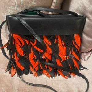 Marni Black & Red ‘Feather’ crossbody clutch